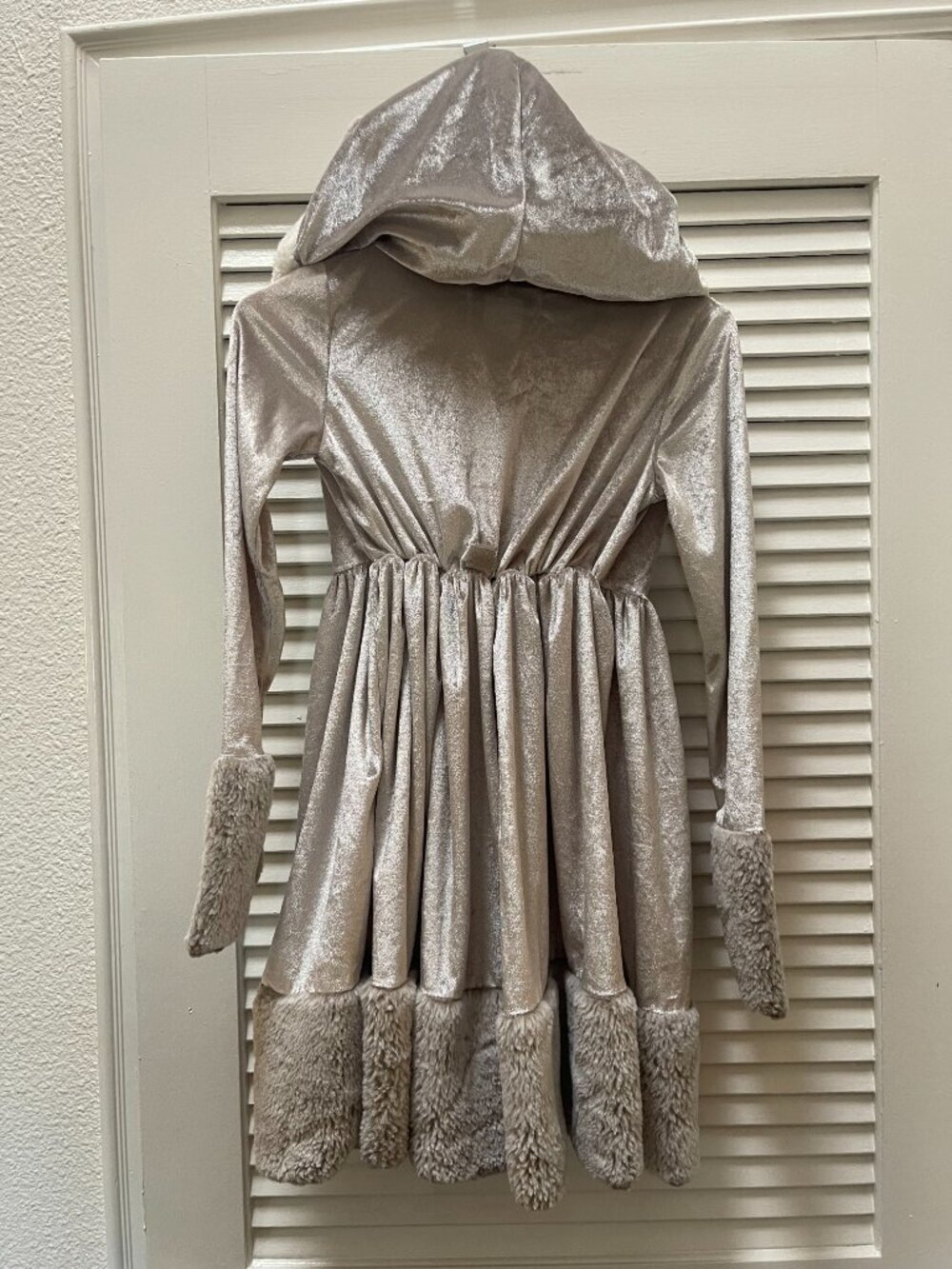 Chasing Fireflies silver fox dress costume in girls size 8 🦊 - Picture 3 of 9